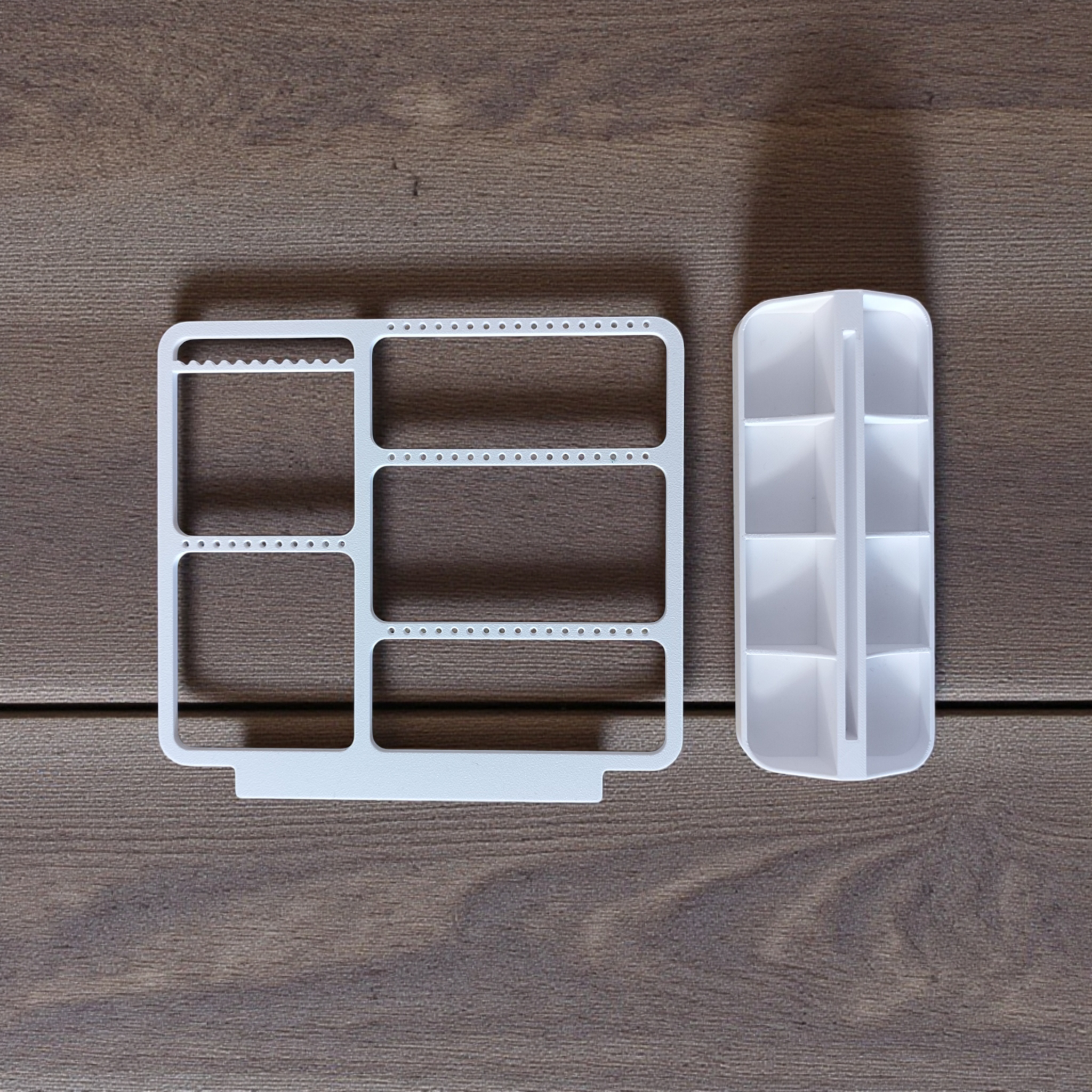 Modern jewelry organizer 3D print product image 4 by Deltaprints