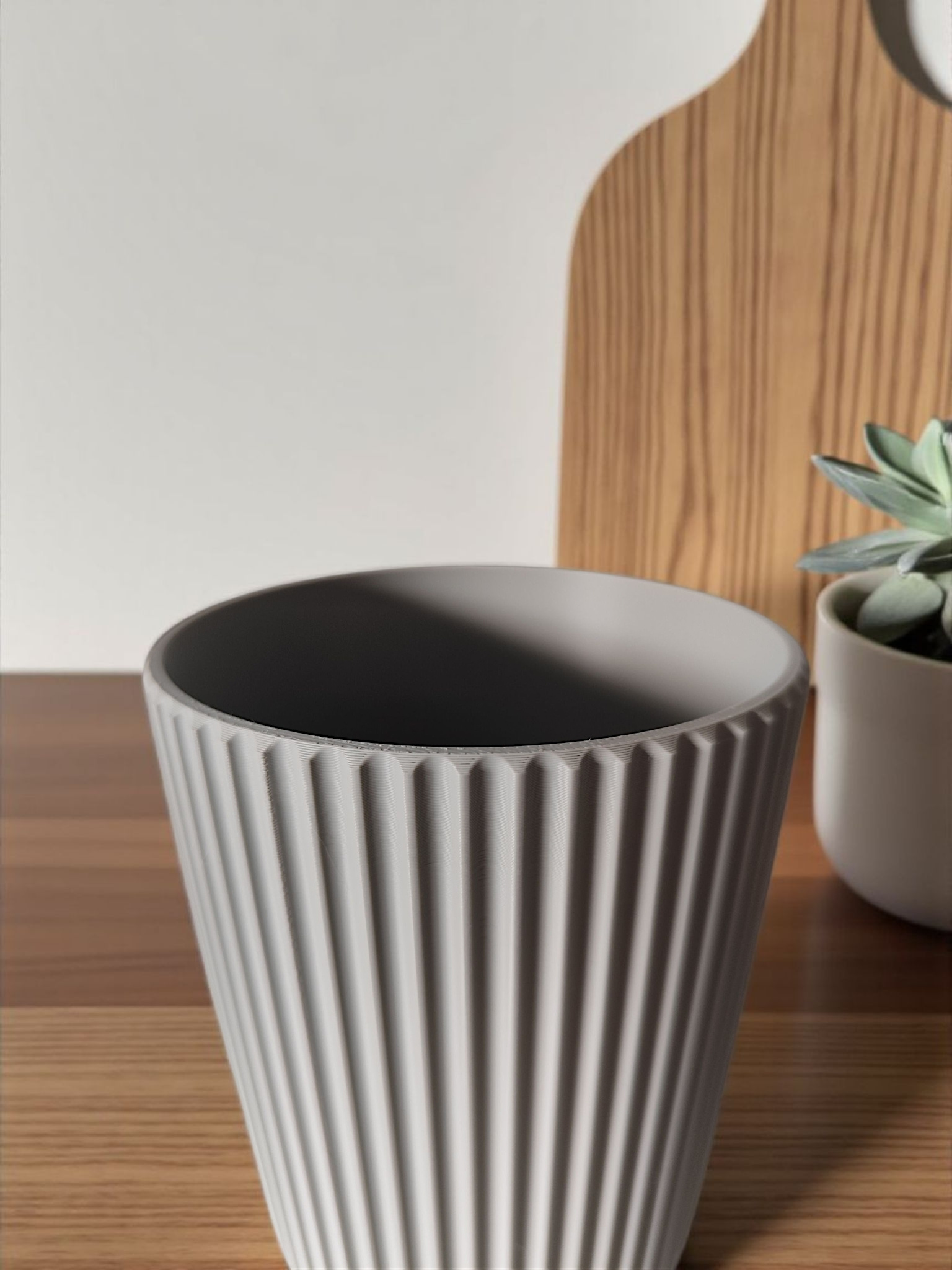 Modern ribbed kitchen utensil holder 3D print product image 4 by Deltaprints