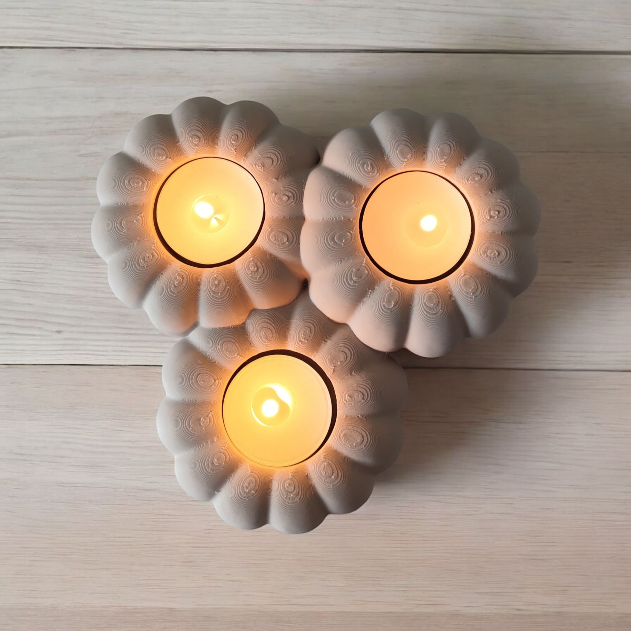 Autumnal pumpkin tealight holder for 3 (LED) tealights 3D print product image 2 by Deltaprints