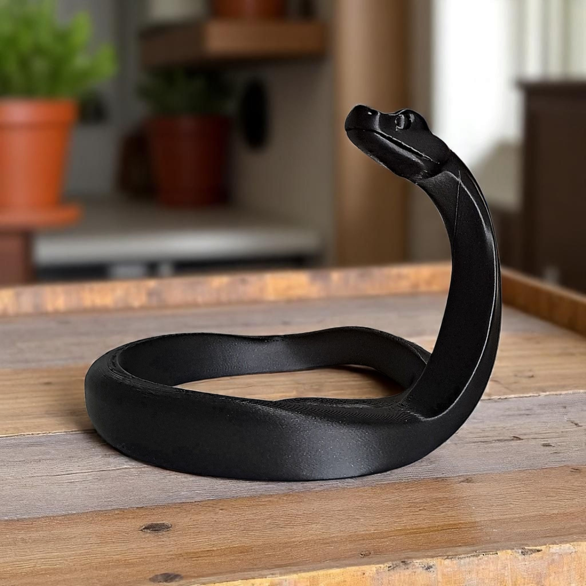 Sculpture #23 – Minimalist Design Snake „BlackMamba“ 3D print product image 2 by Deltaprints