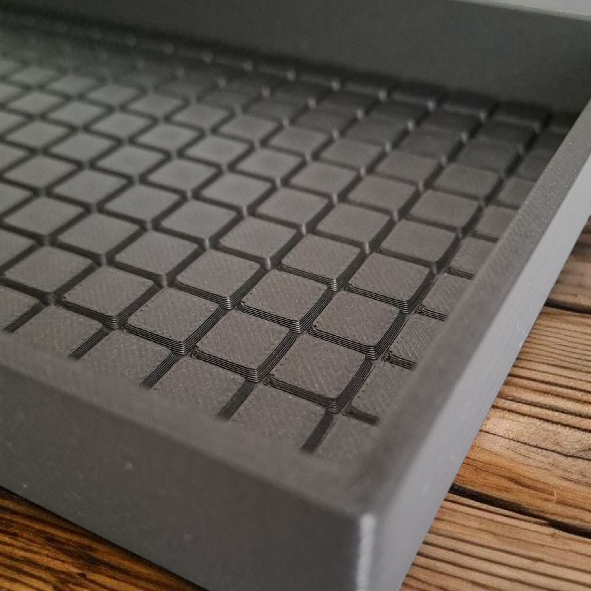 Designer Key and Small Items Tray „Bricked“ 3D print product image 4 by Deltaprints