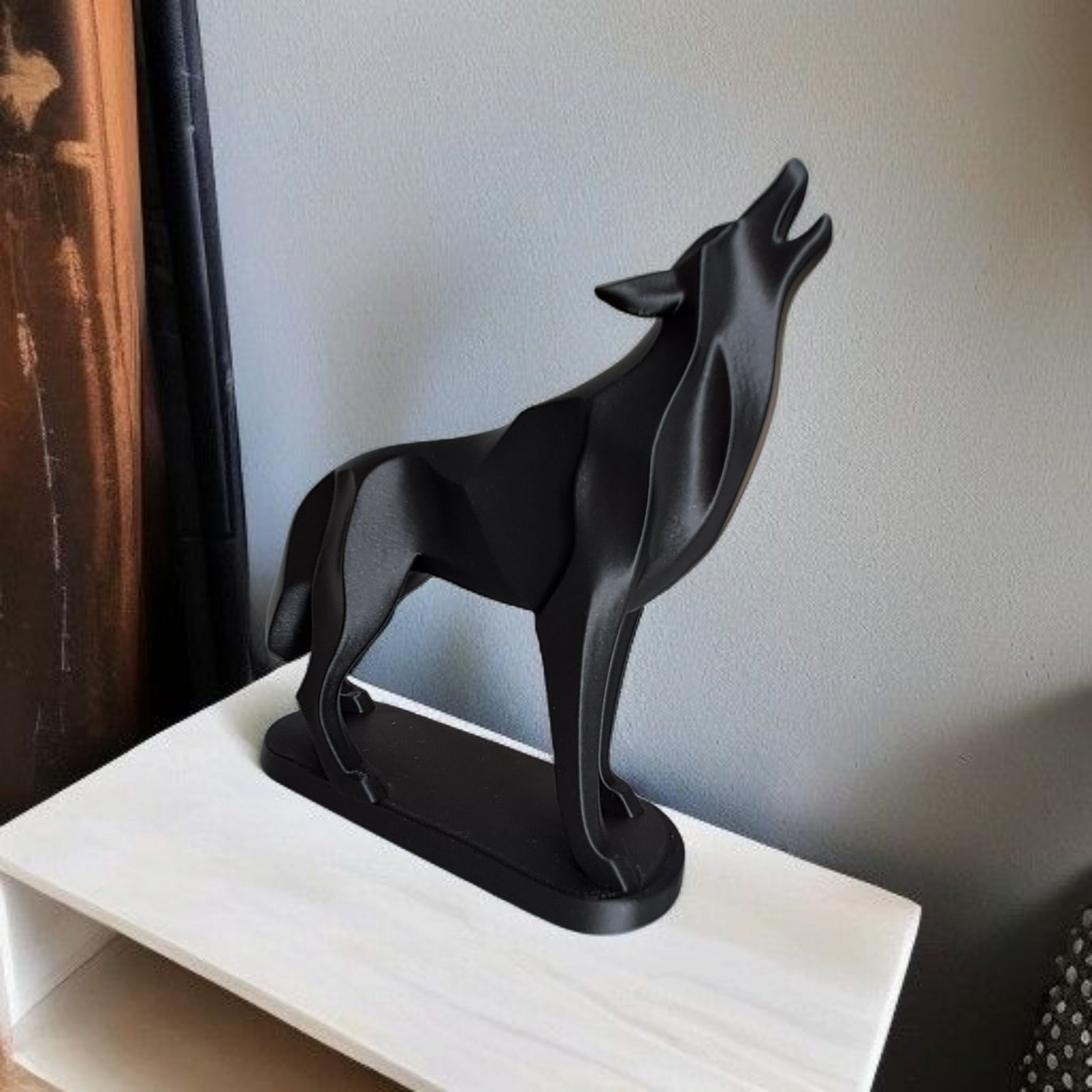 Sculpture #20 – Minimalist Howling Wolf – Standing 3D print product image 2 by Deltaprints