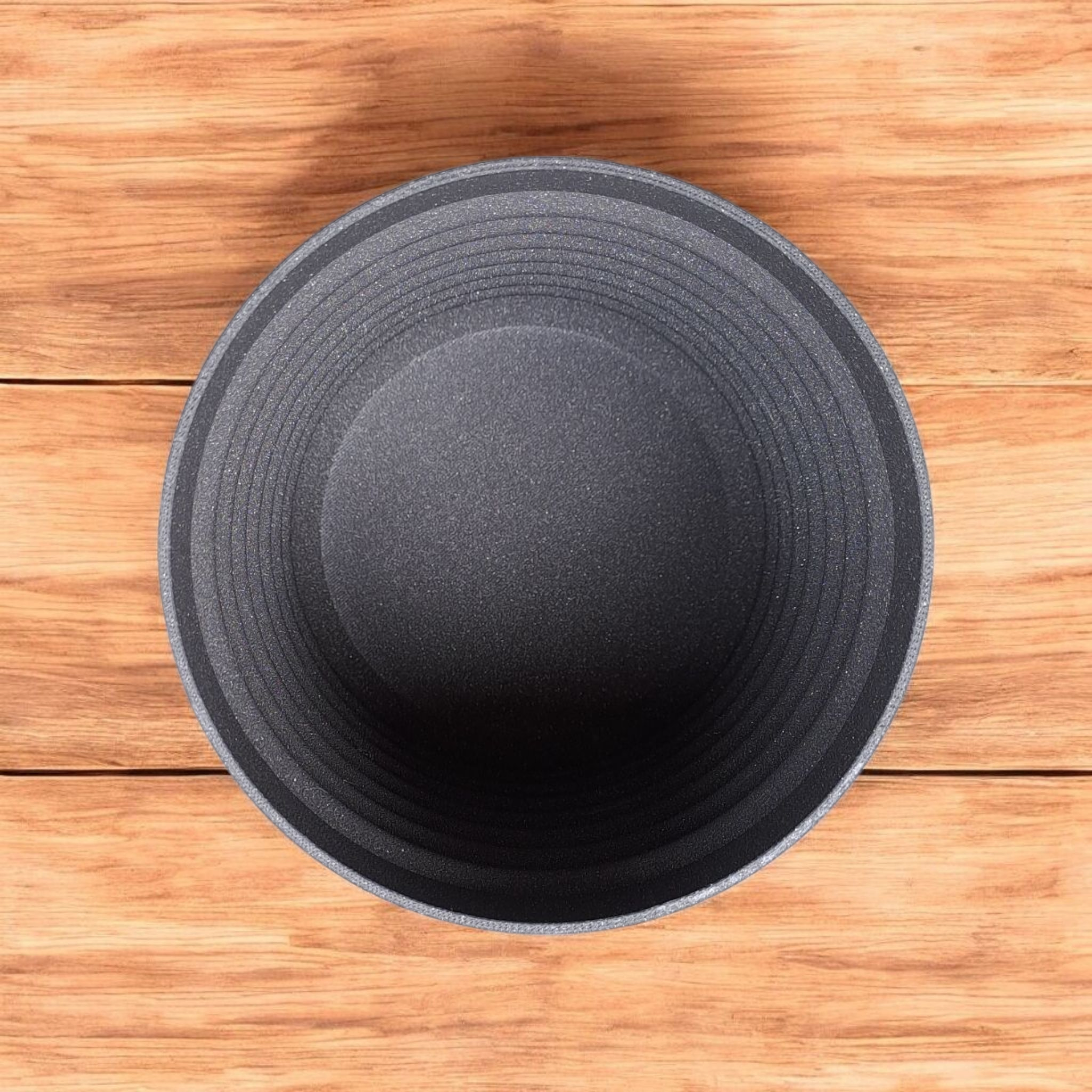 Modern Wavy Planter „RippleBloom“ 3D print product image 3 by Deltaprints