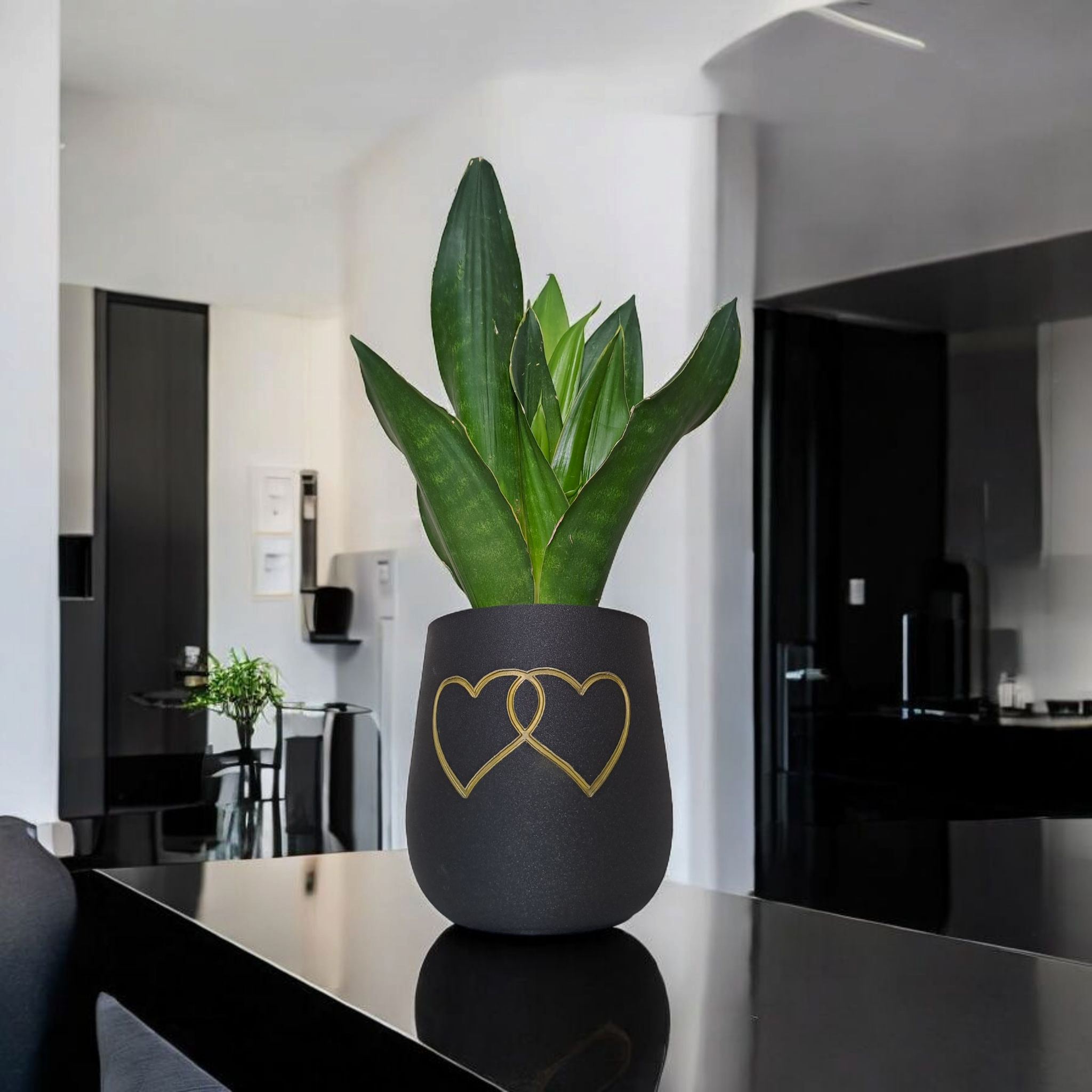 Modern rounded plantpot „Two Hearts“ 3D print product image 2 by Deltaprints