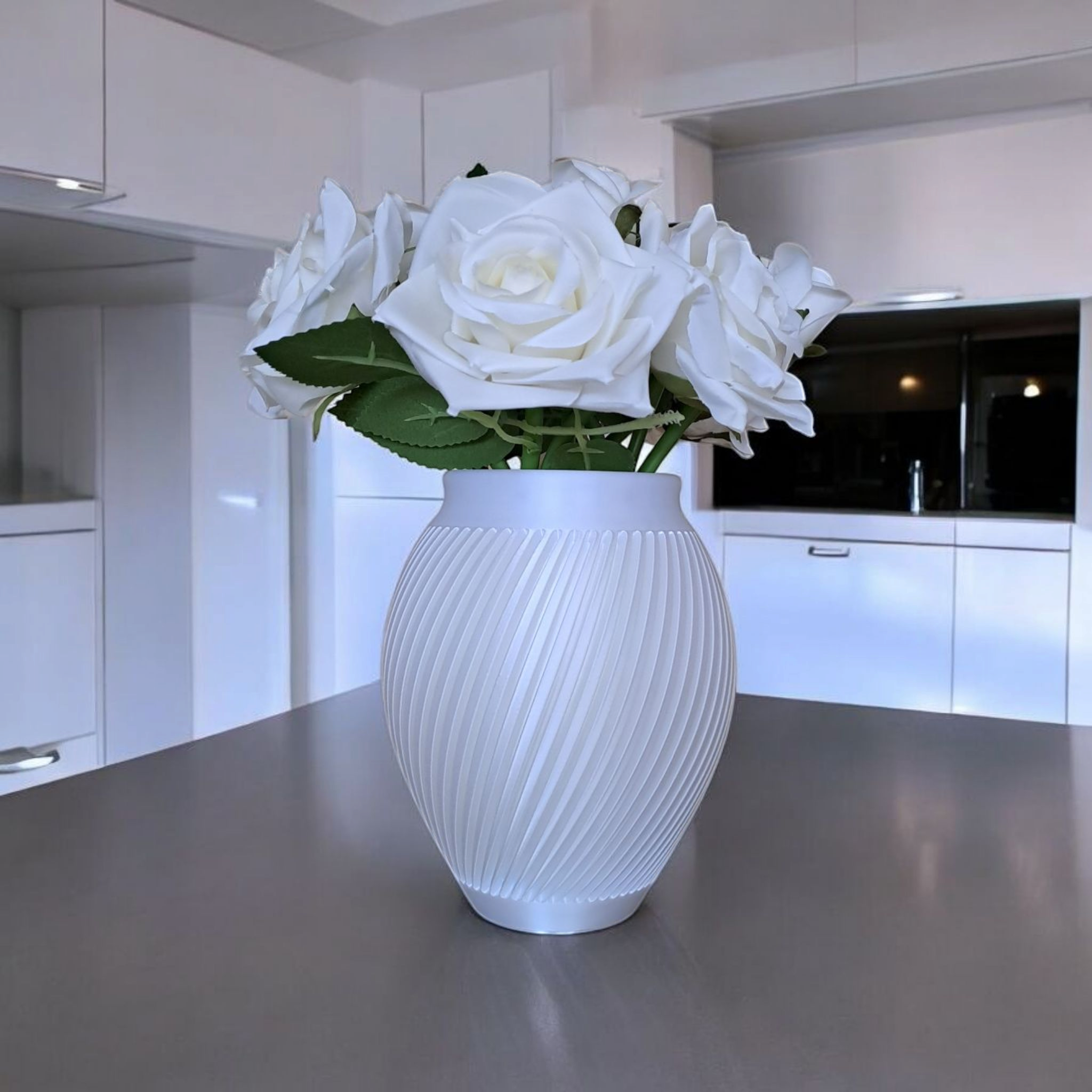 Modern Slatted Design Vase “Versa” 3D print product image 3 by Deltaprints