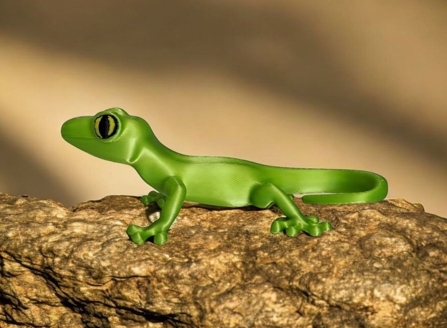Small Desert Gecko Figure commercial STL file Desk Accessories by Deltaprints
