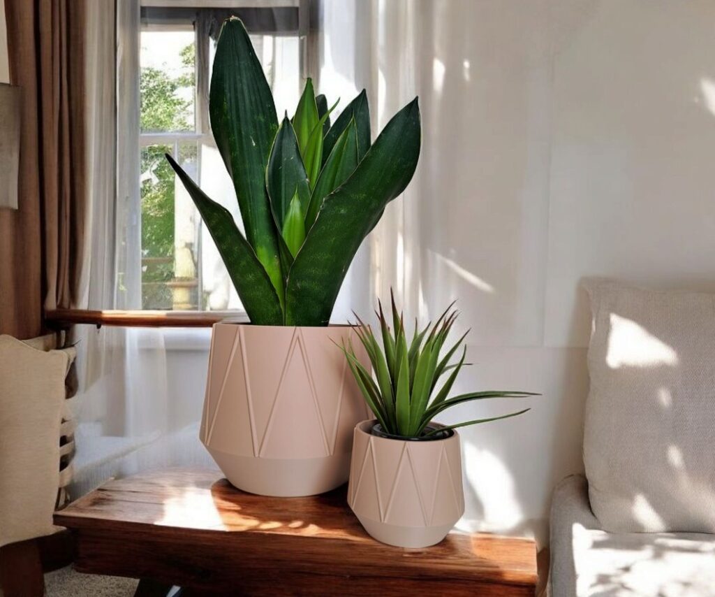 Modern Designed Planter „GeoBloom“ – commercial STL model for 3D printing by Deltaprints