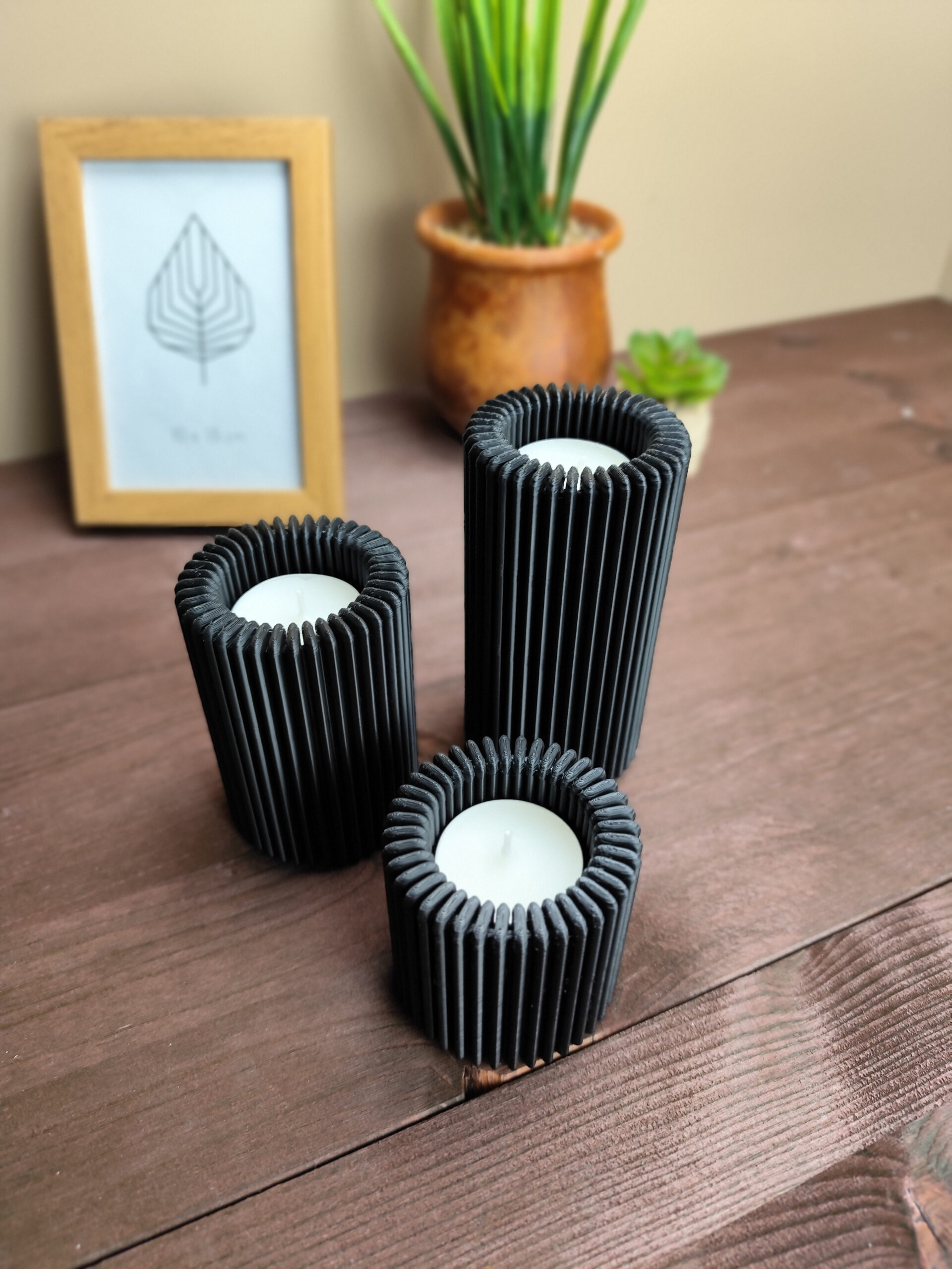 Ribbed Design Candle, Tealight Holder Set 3D print product image 4 by Deltaprints