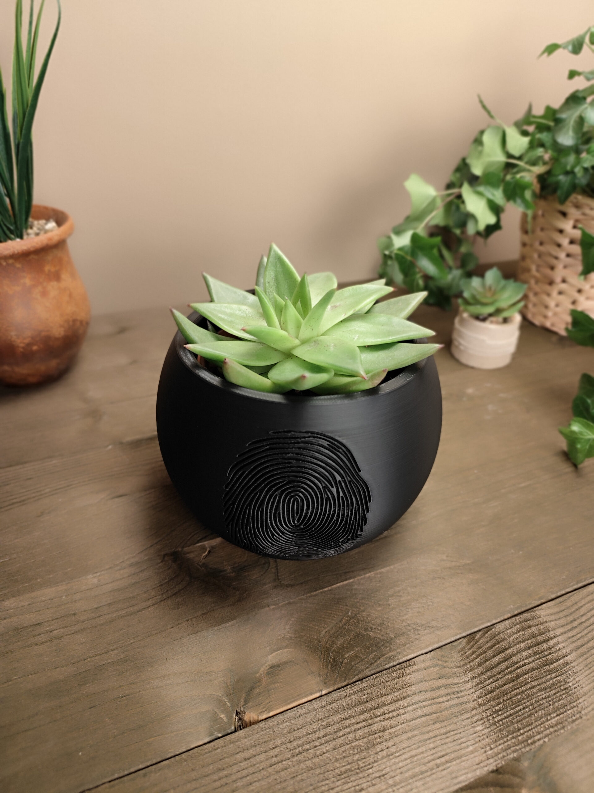 Modern design plant pot „crime scene“ 3D print product image 3 by Deltaprints