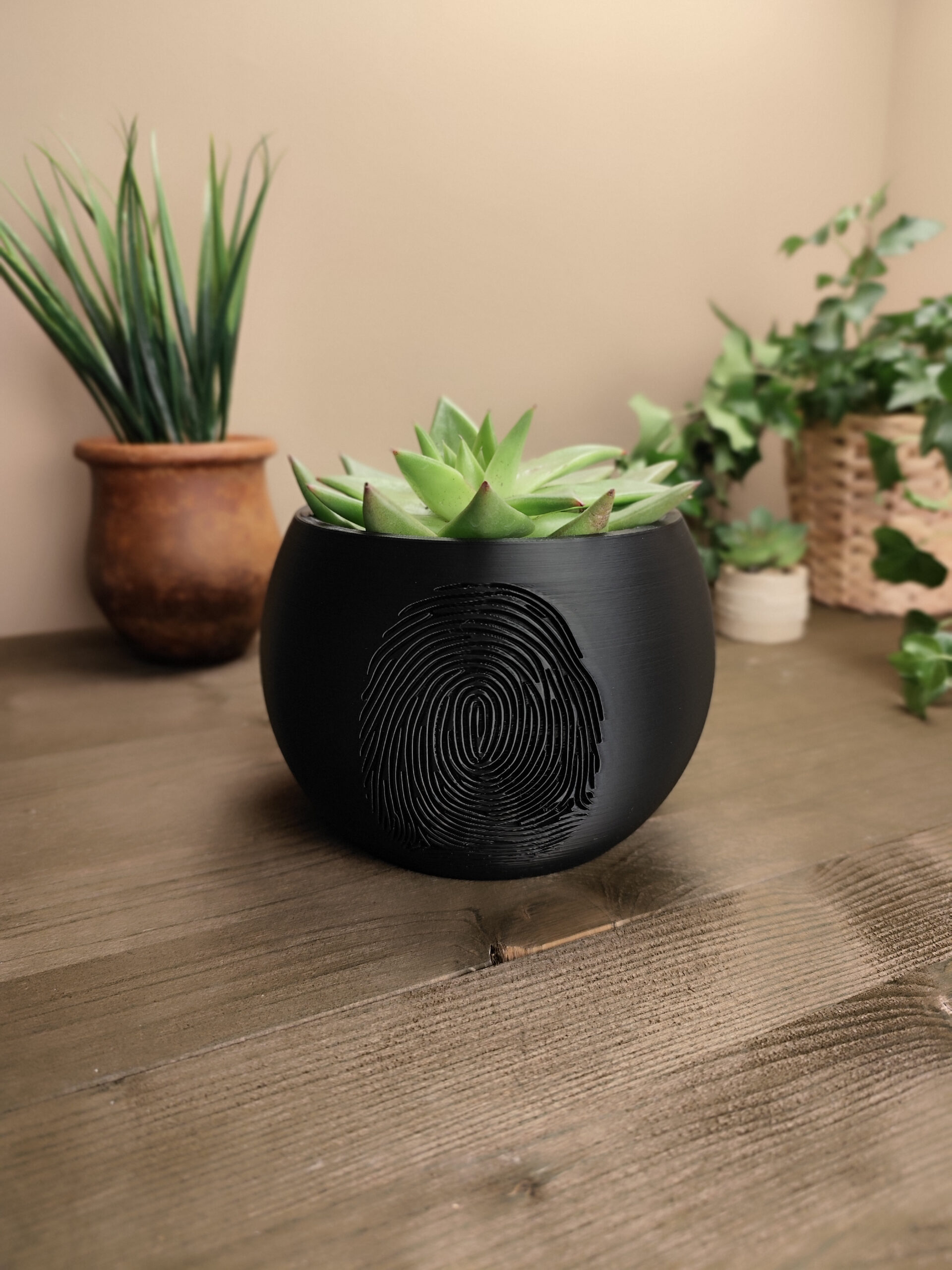 Modern design plant pot „crime scene“ 3D print product image 2 by Deltaprints