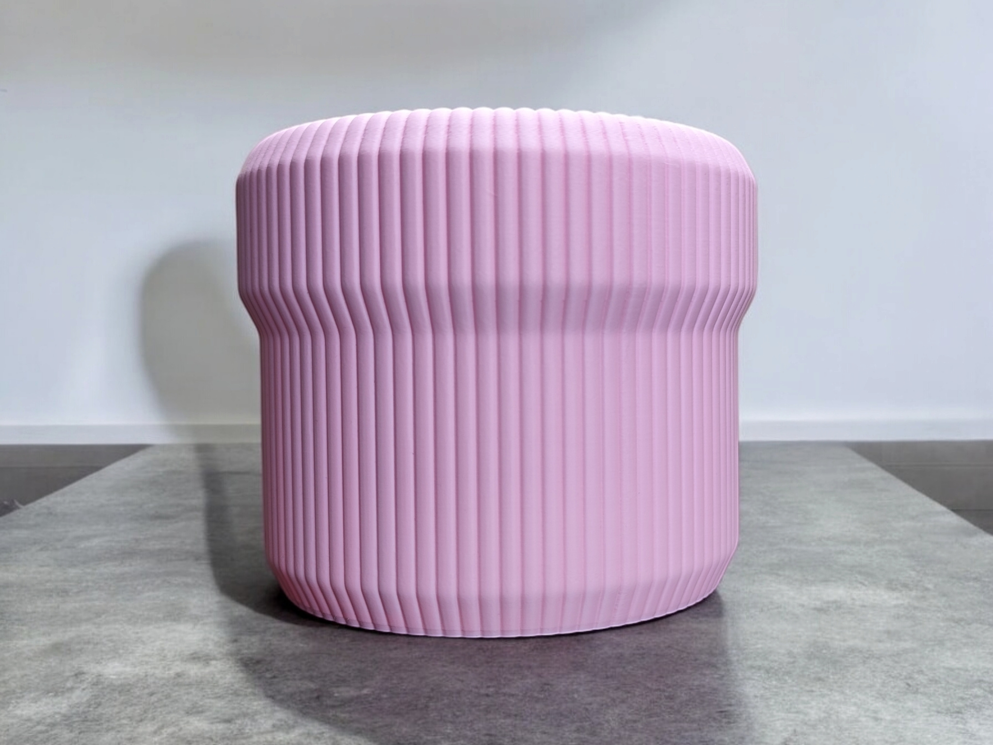 Modern Ribbed Plant Pot „Venlo“ 3D print product image 4 by Deltaprints
