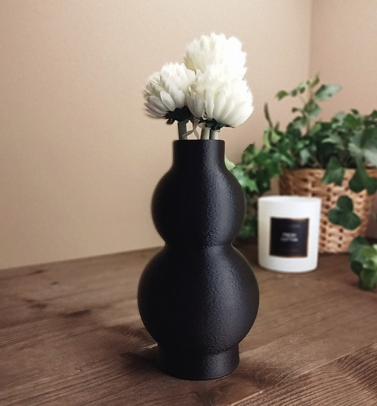 Modern designed vase with two curves – commercial STL model for 3D printing by Deltaprints