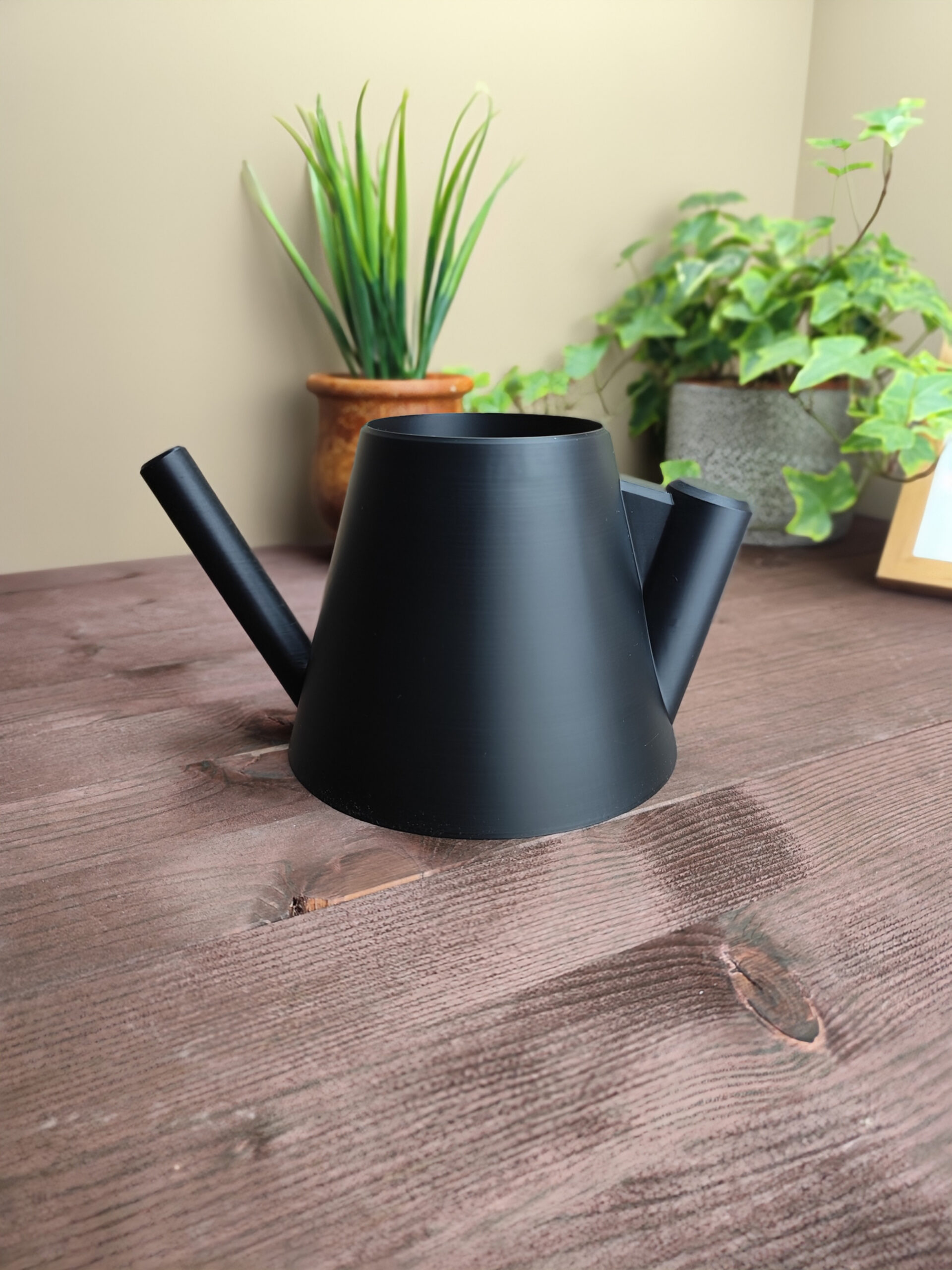 Modern Design Watering Can „Stubble“ 3D print product image 4 by Deltaprints