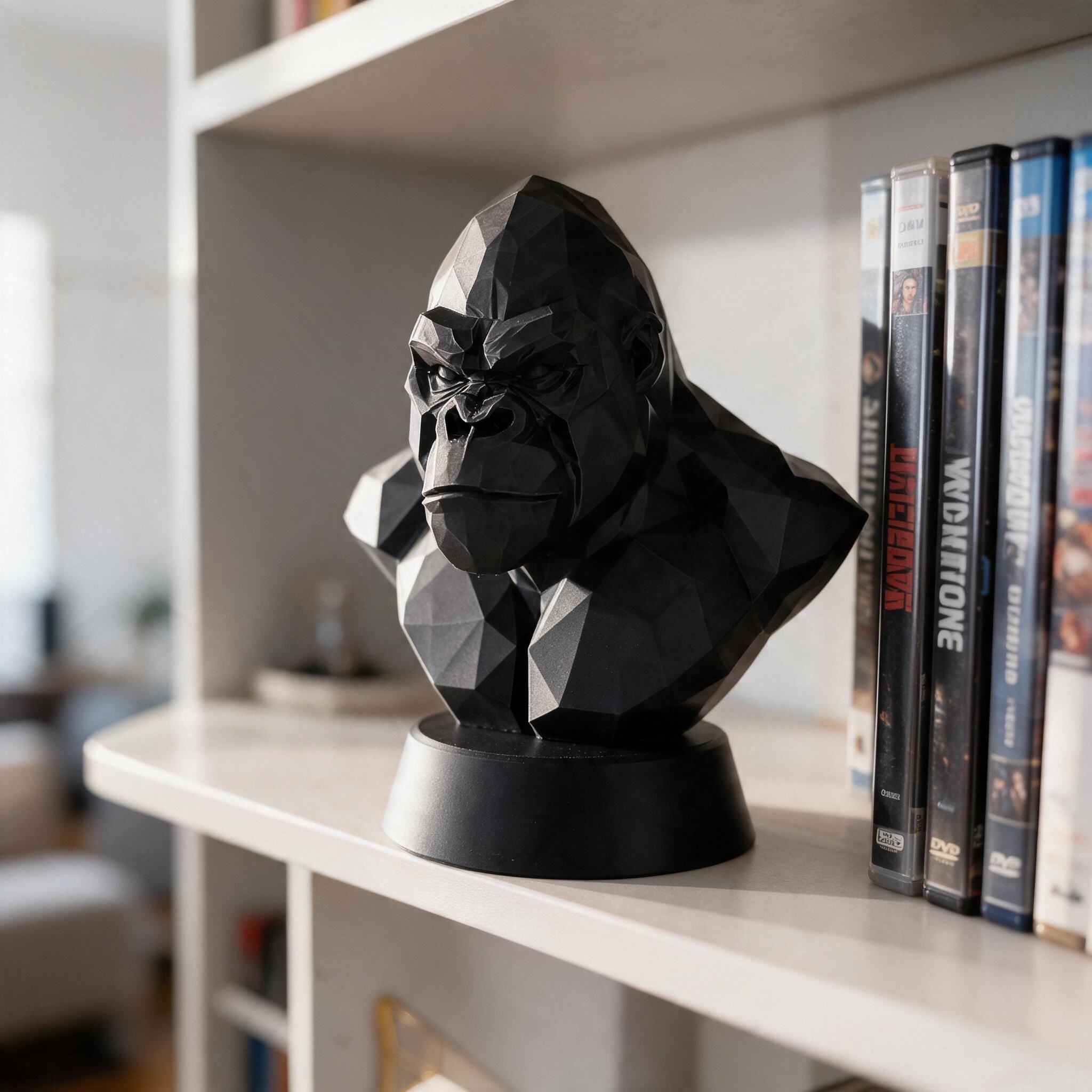 Low Poly King of the Jungle Bust – Kong 3D print product image 4 by Deltaprints