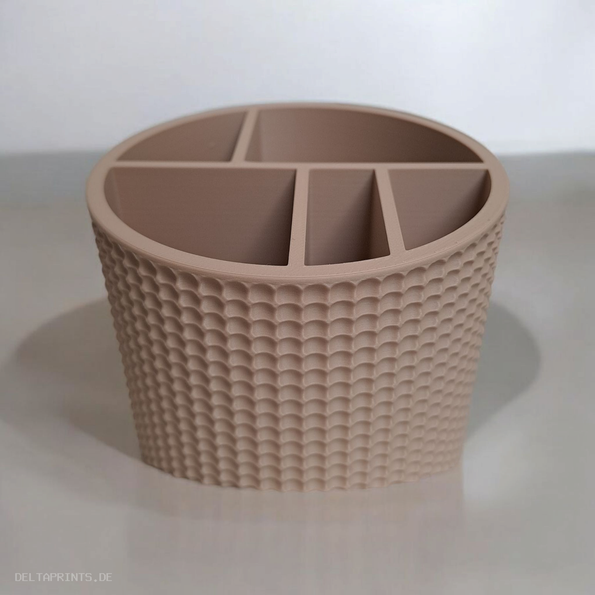 Dotted and inclined pen holder „GravityDock“ 3D print product image 3 by Deltaprints
