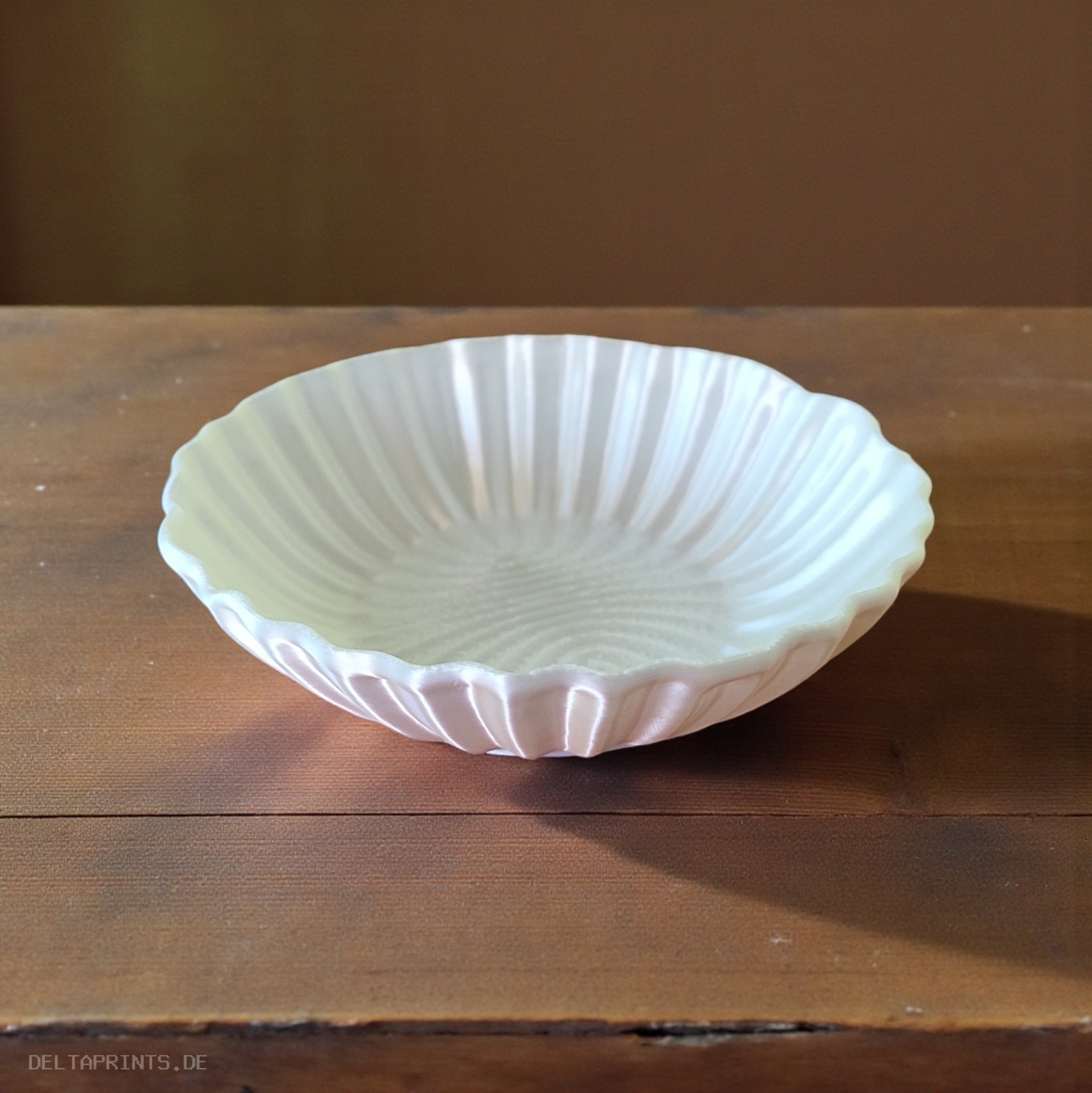 Glossy Seashell Bowl Version Three 3D print product image 4 by Deltaprints