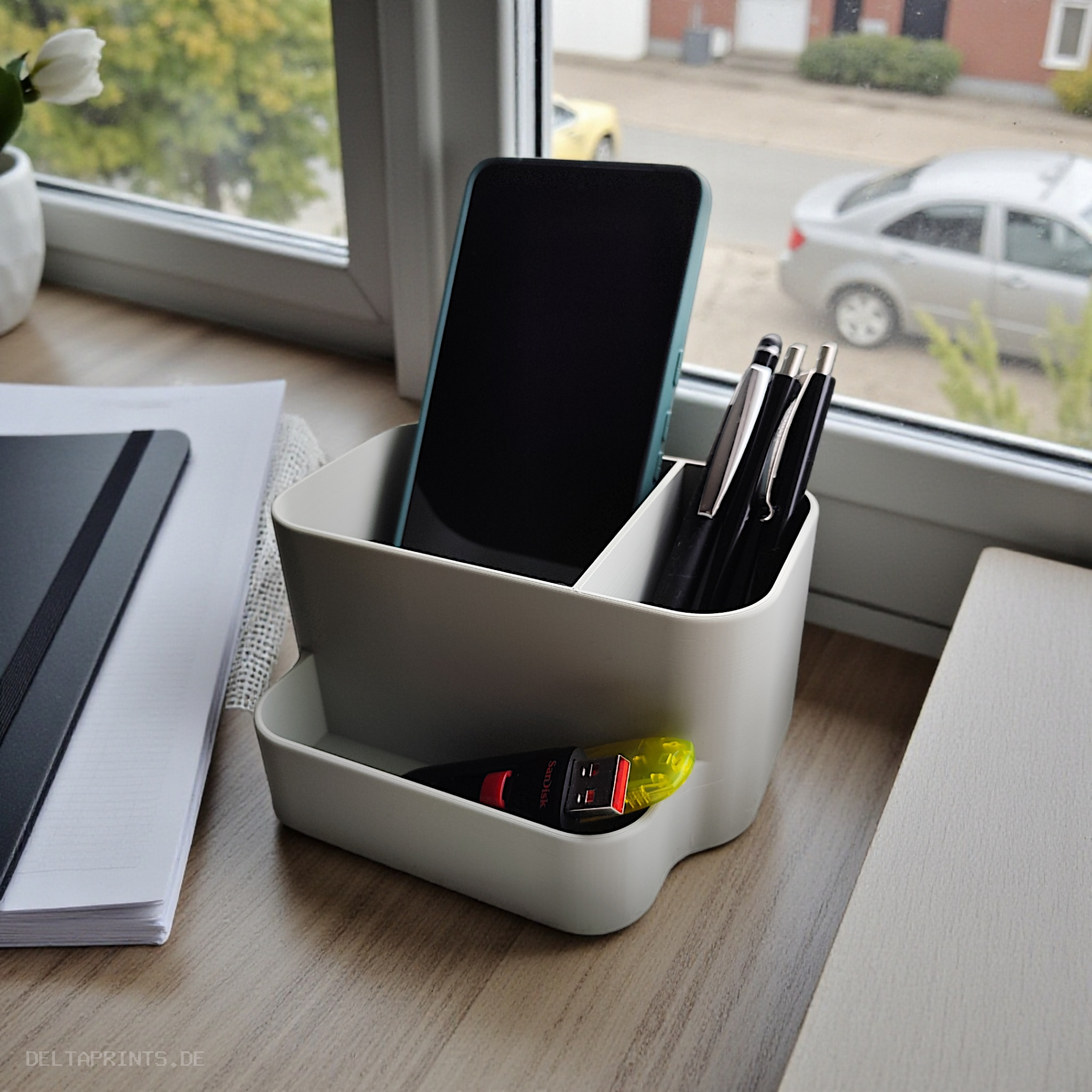 Simple & stylish curved office organizer 3D print product image 3 by Deltaprints