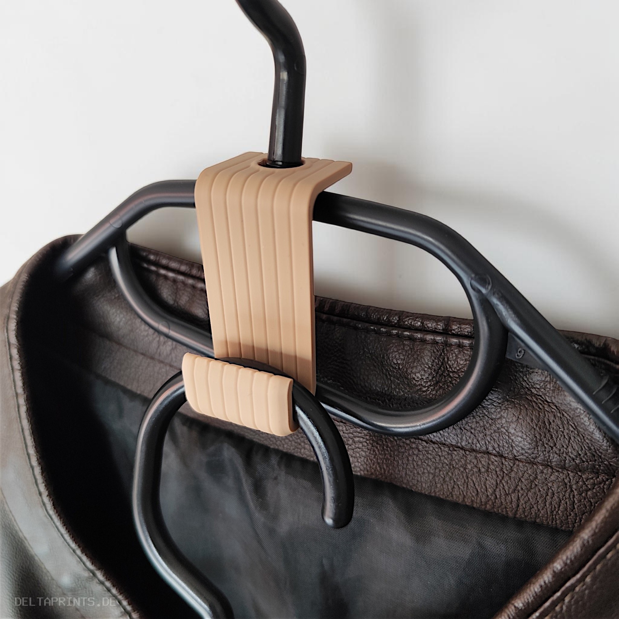 Clever hook for clothes hangers 3D print product image 2 by Deltaprints