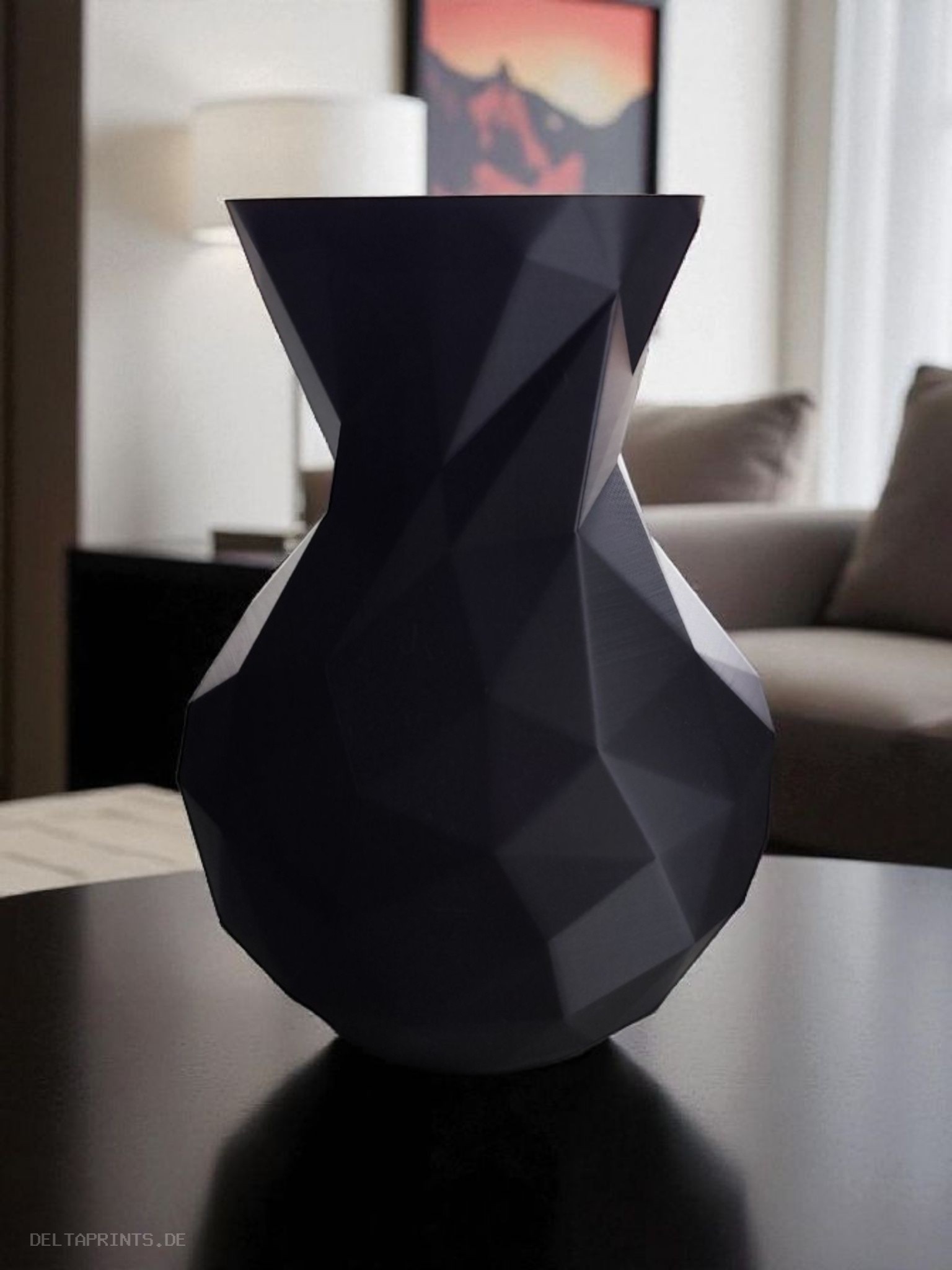 Minimalist low poly vase 3D print product image 2 by Deltaprints