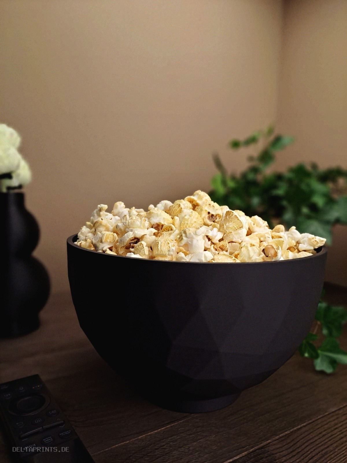 Designer Low Poly Big Bowl with Foot 3D print product image 3 by Deltaprints