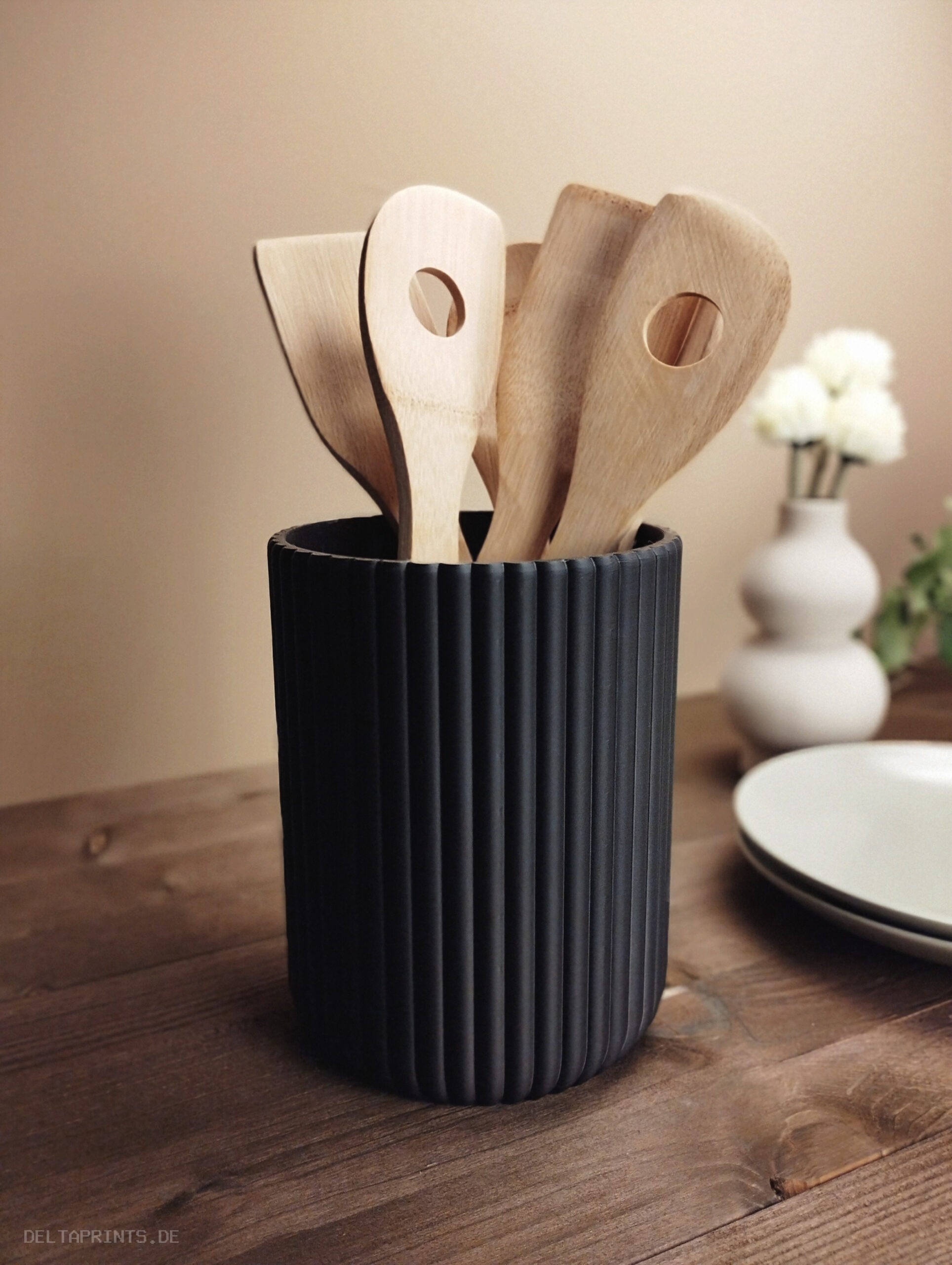 Ribbed Kitchen Utensil Holder, Utensil Basket 3D print product image 4 by Deltaprints