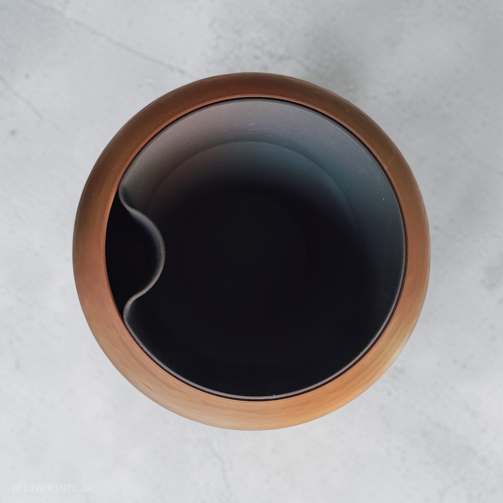 Self-watering plant pot in a hammered design (smooth version included) 3D print product image 3 by Deltaprints
