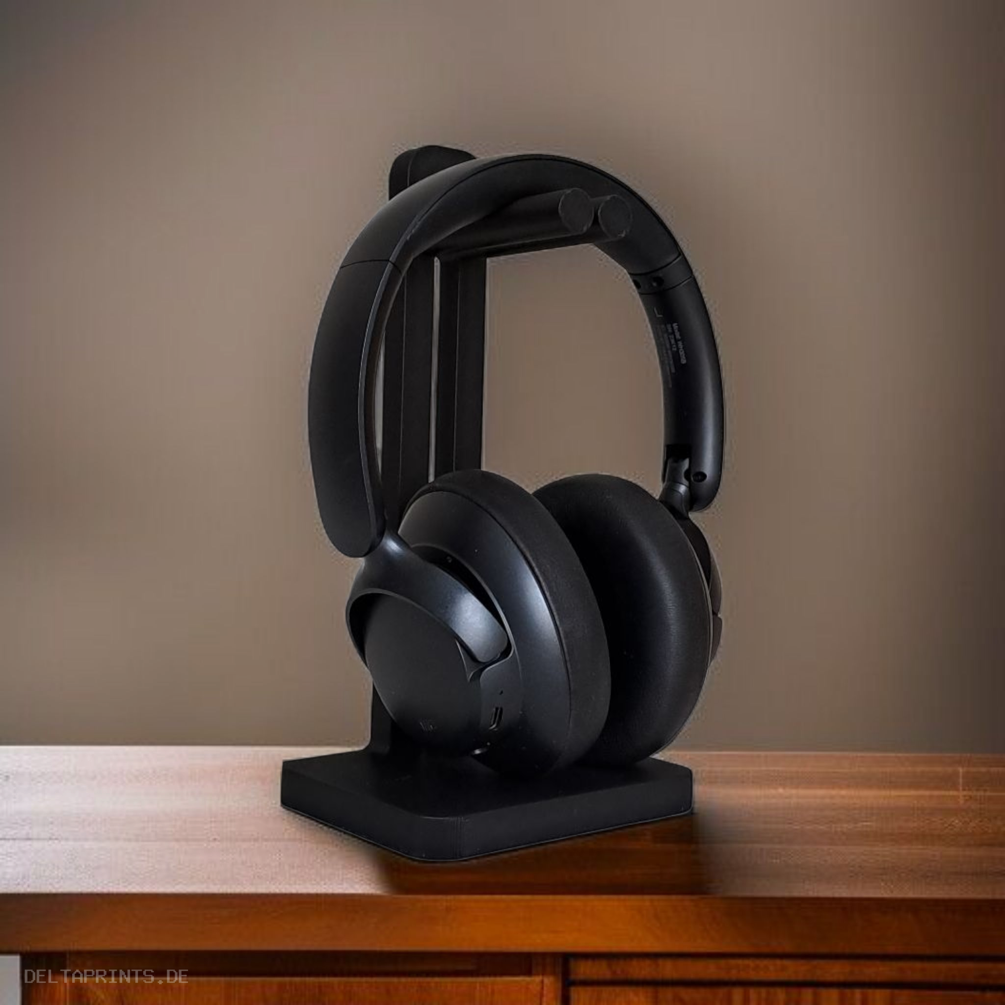 Stylish and stable headphone stand 3D print product image 2 by Deltaprints